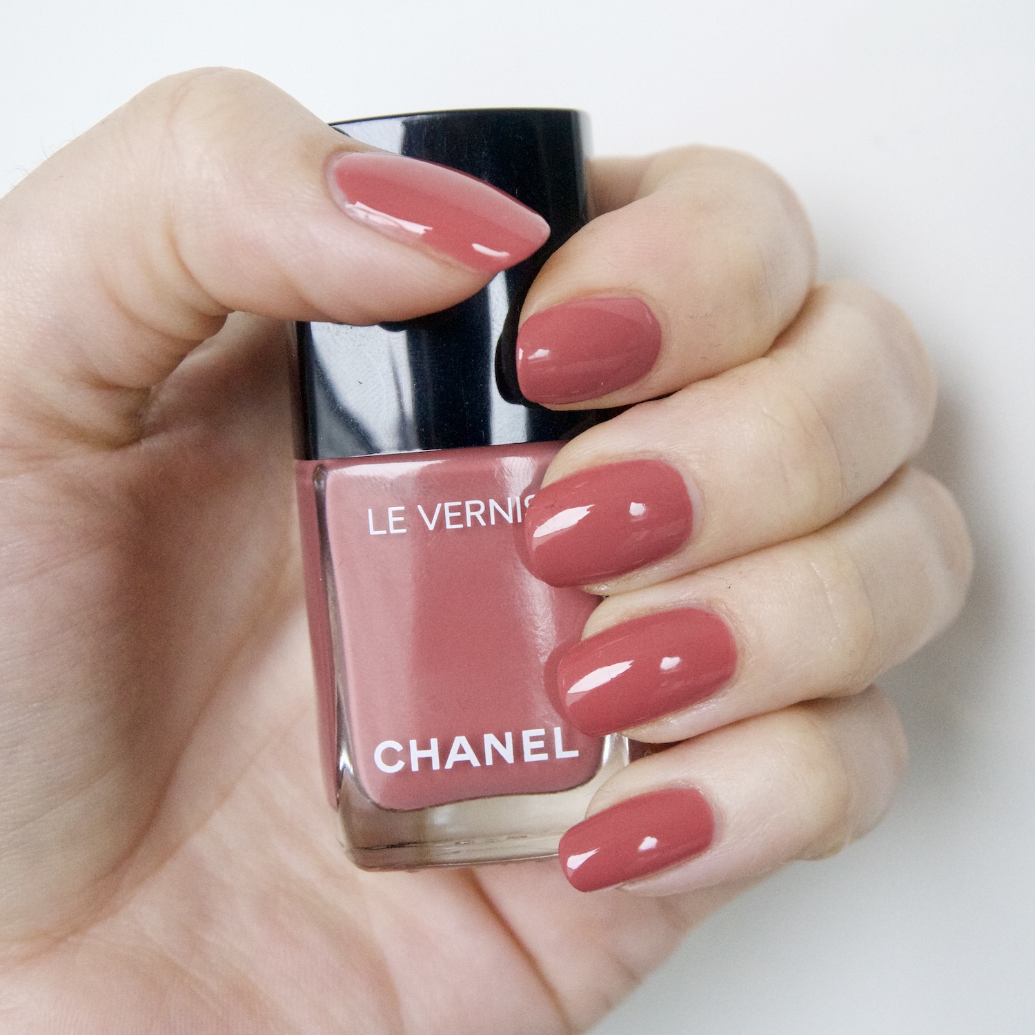 Chanel Le Vernis Le Confidentiel net aangebracht
