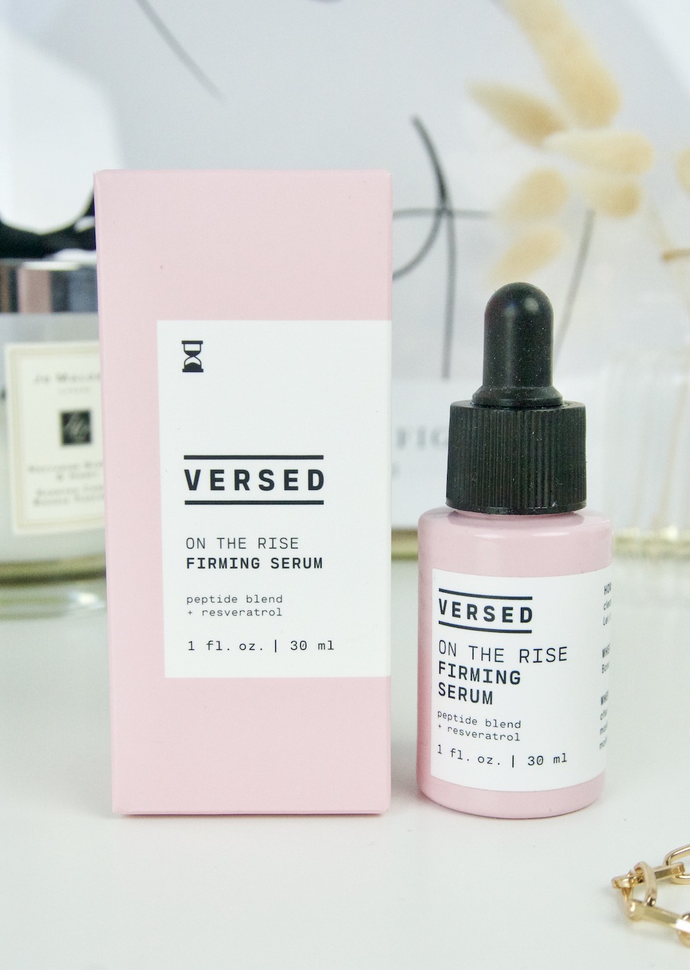 On The Rise Firming Serum verpakking